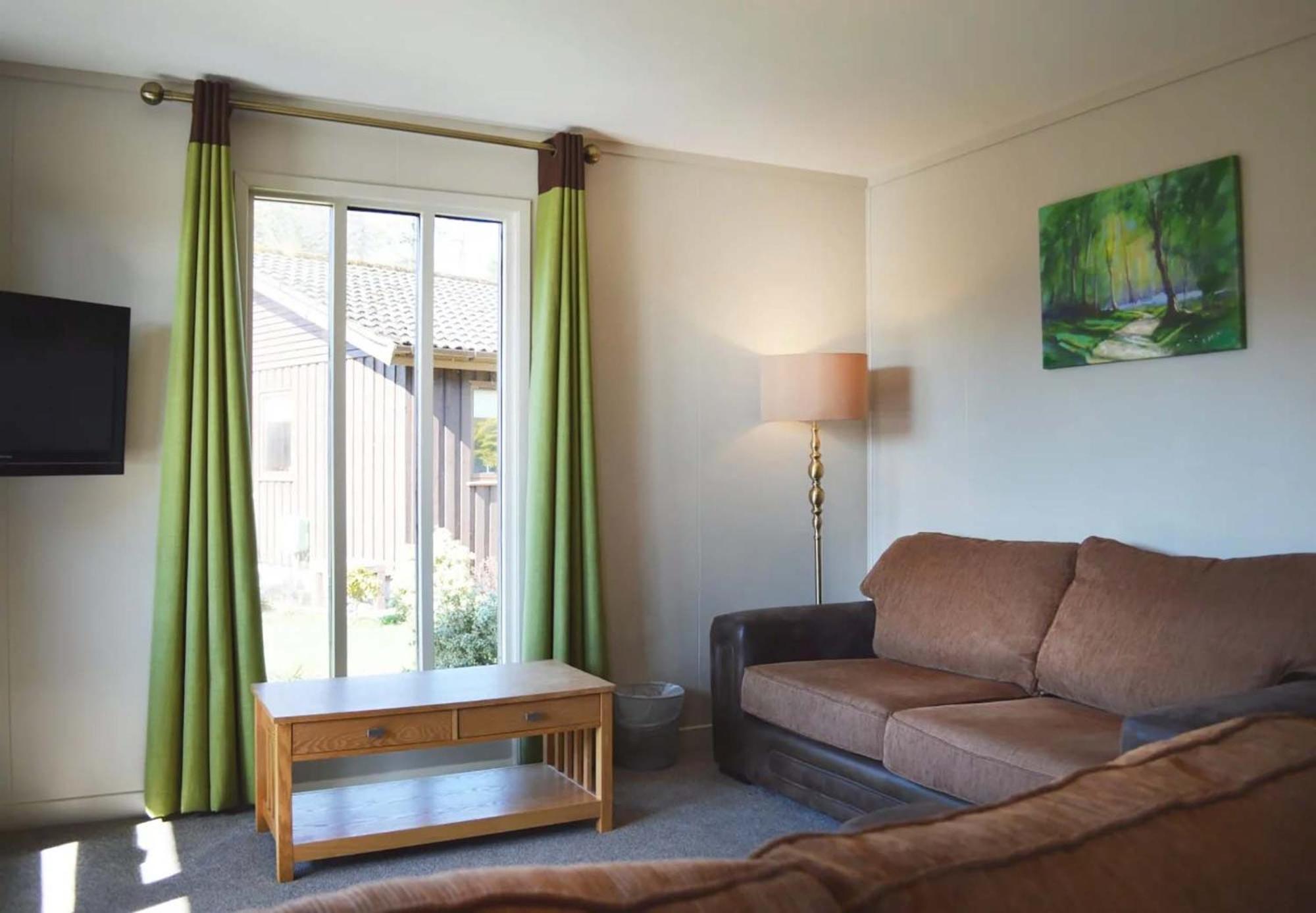 Hunters Quay Holiday Village Kilmun エクステリア 写真